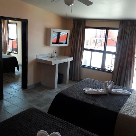 Motel Agora เอนเซนาดา ภายนอก รูปภาพ